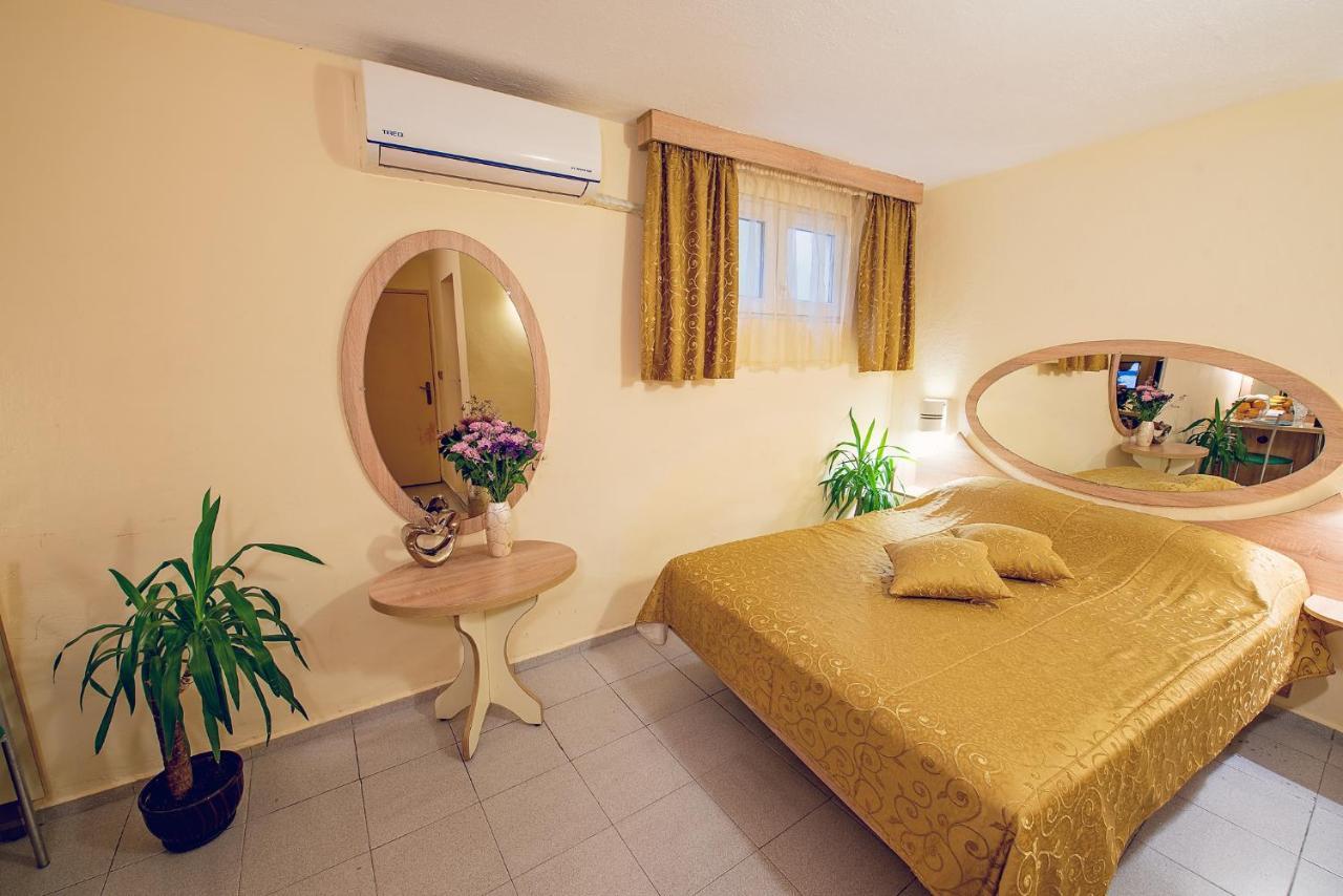 Hotel Color Varna Exterior foto